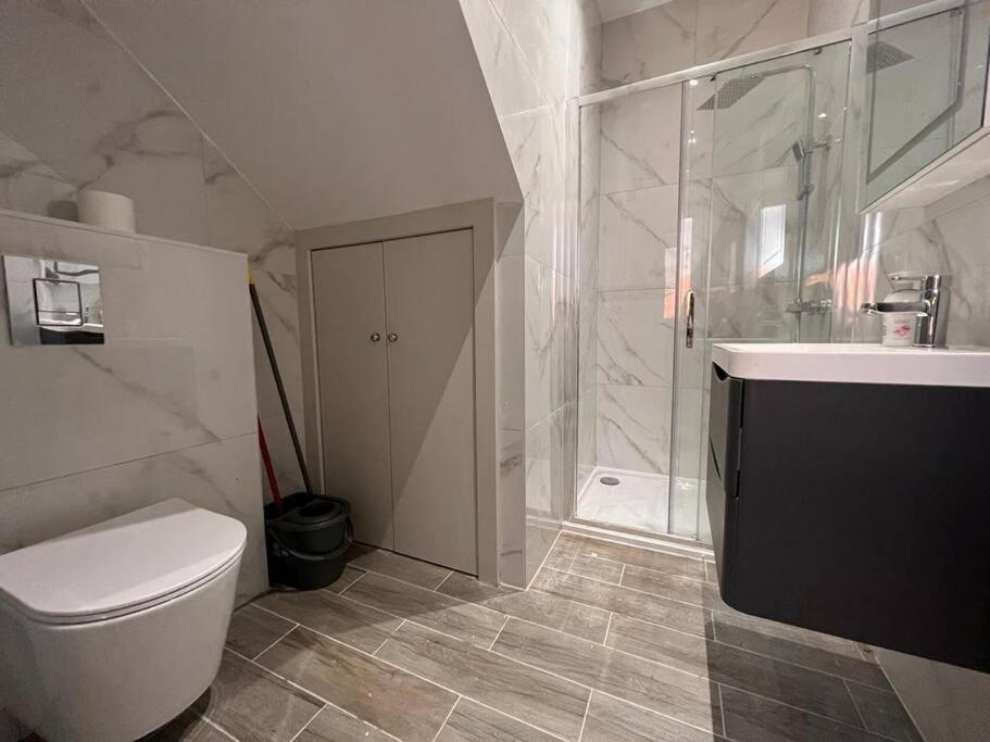 شقة Star London Finchley Road 1-Bed Sanctuary المظهر الخارجي الصورة