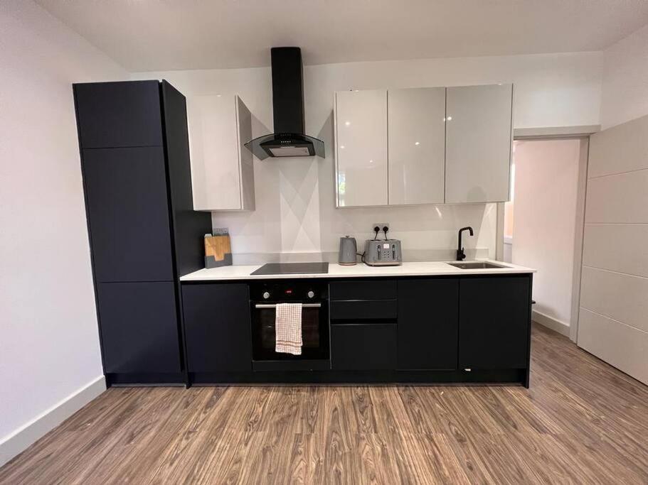 شقة Star London Finchley Road 1-Bed Sanctuary المظهر الخارجي الصورة